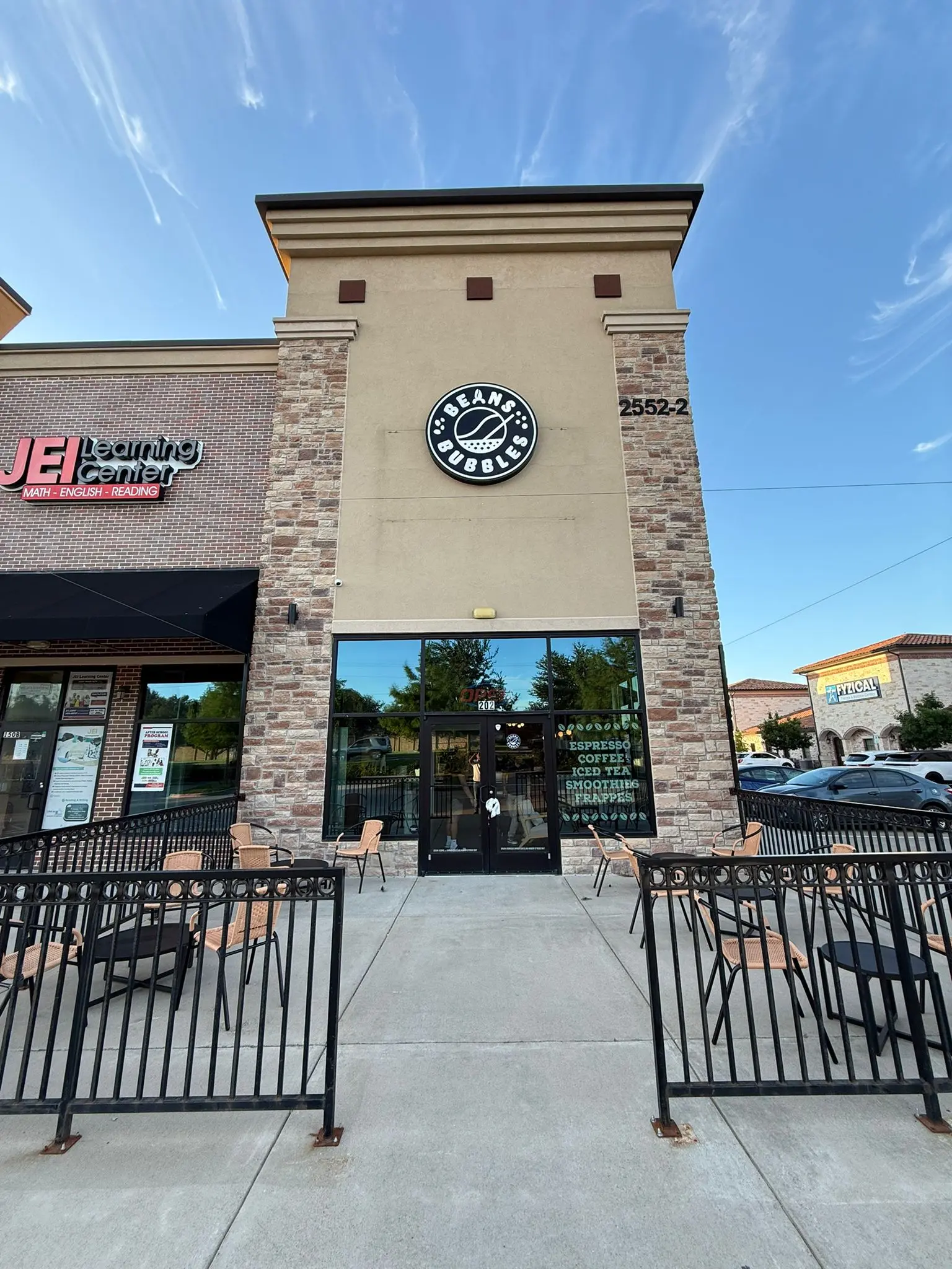 Outdoor seating at Frisco café